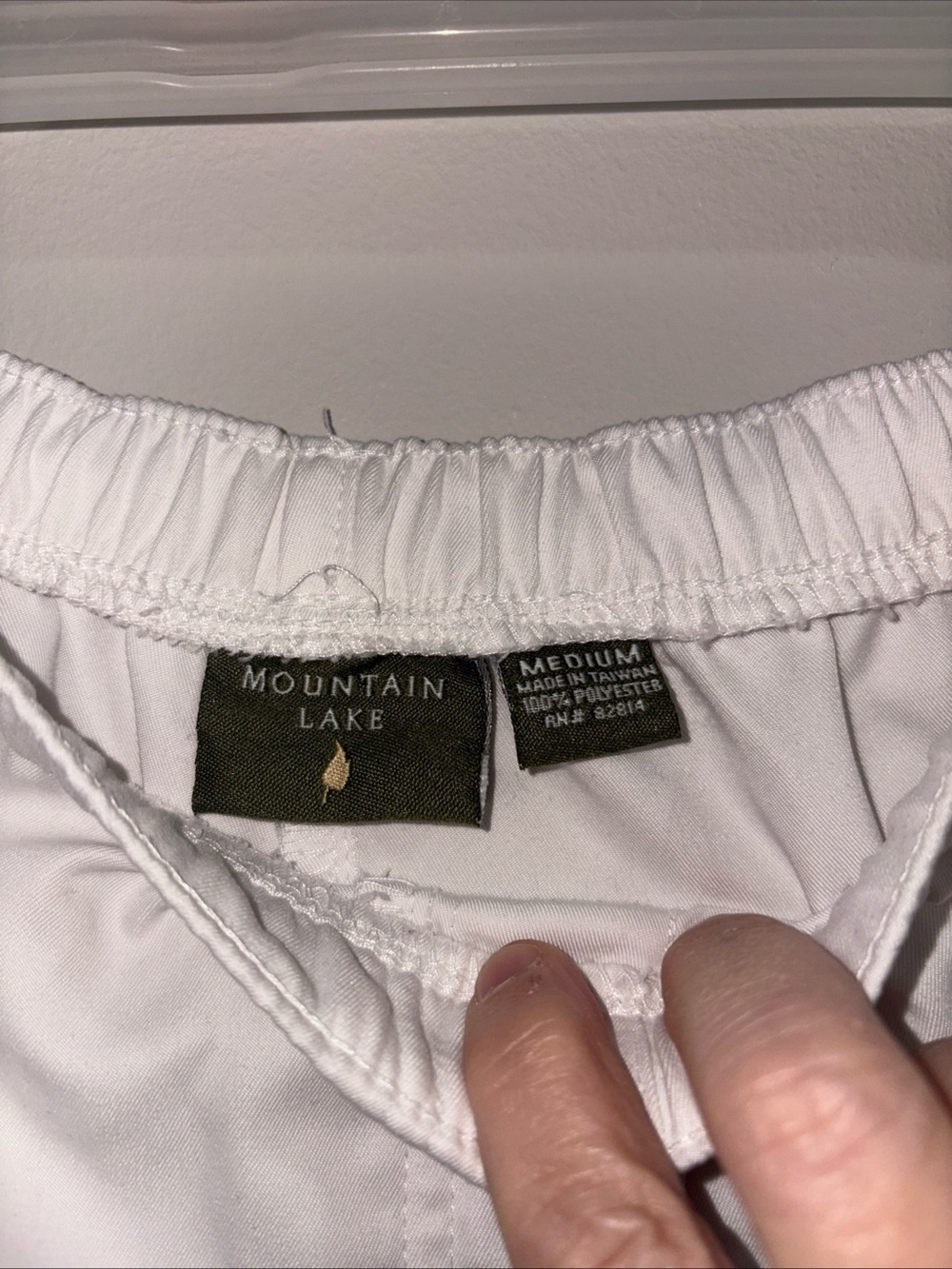 Mountain Lake White Elastic-Waist Capris - Picture 5 of 7